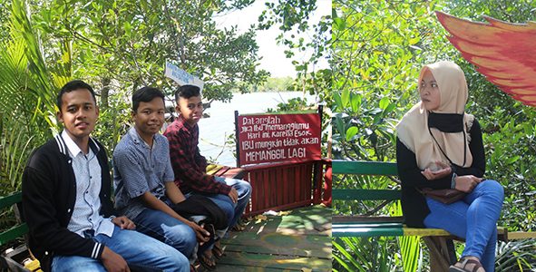 foto pemandangan hutan mangrove wotu