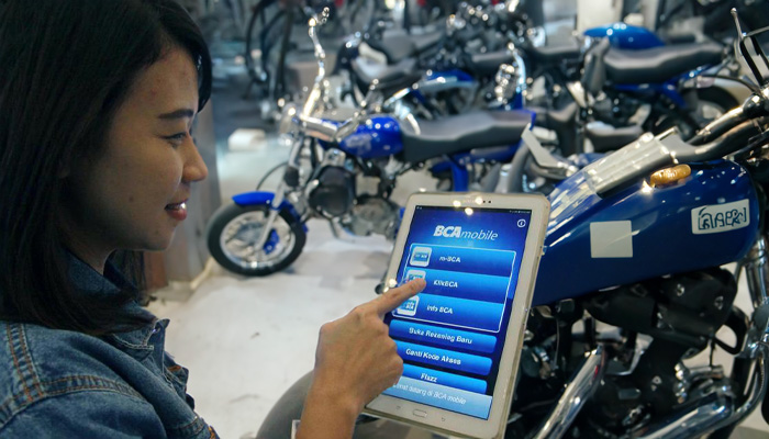 Tips Aman Cara Bayar Cicilan Motor Lewat m-Banking BCA