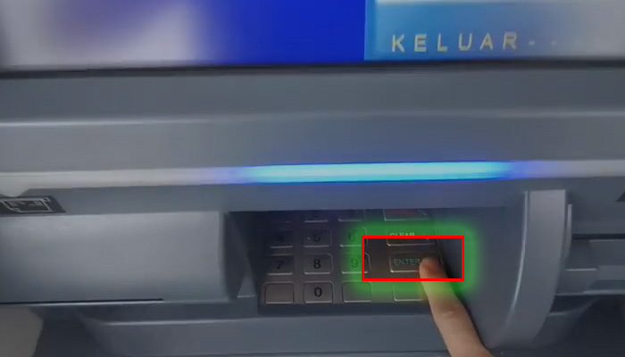 atm mandiri tombol hijau enter